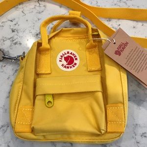 Fjallraven Kanken purse / mini bag